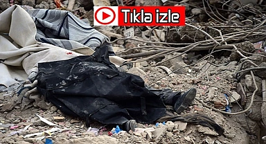 Depremde değil enkaz başında öldü