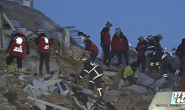 Emre Apartmanı'nda arama kurtarma çalışmaları 38. saatinde