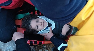 Eymen enkazdan 37 saat sonra sağ olarak kurtarıldı