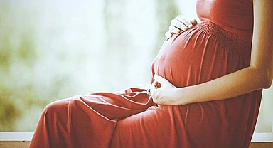 Gebelikte artan hormonlar stres kusma ve mide bulantısına neden oluyor