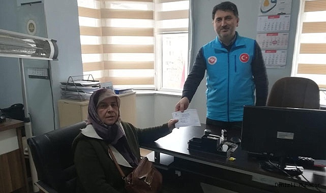 Hac için biriktirdiği paraları depremzedelere bağışladı