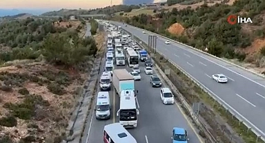 Hatay'da ambulansların biri geliyor biri gidiyor