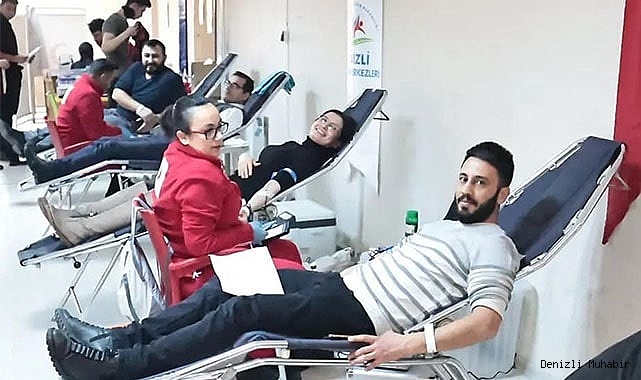 Kan bağış noktalarında yoğunluk sürüyor