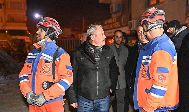 Milletvekili Şahin Tin çadır kentte depremzedelerle görüştü