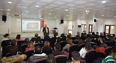 PAÜ, depremzedeler için psikososyal destek eğitimlerine başladı