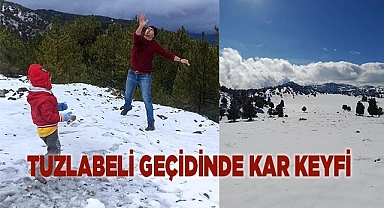 Tuzlabeli geçidinde kar keyfi
