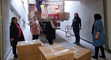 AK Partili kadınlardan depremzedelere anlamlı destek