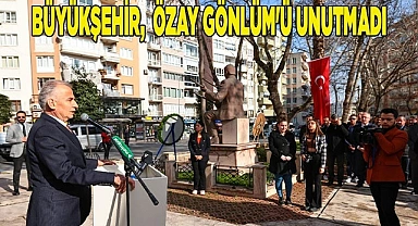 Büyükşehir, usta halk ozanı Özay Gönlüm'ü unutmuyor