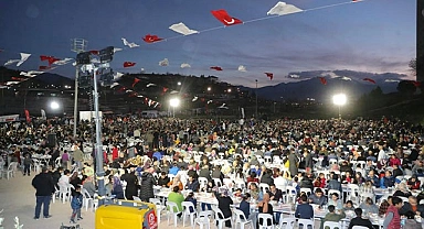 Denizlililer, Büyükşehir’in gönül sofrasında buluşuyor