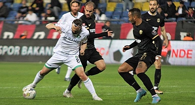 Denizlispor, Ankara'dan 1 puanla dönüyor