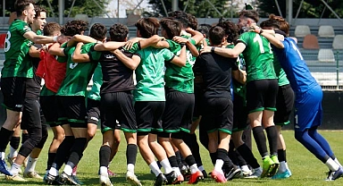 Genç horozlar U19'da play-off'larda