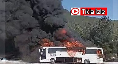 Seyir halindeki otobüs alev alev yandı
