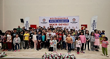 Büyükşehir, afetzedelere moral oluyor