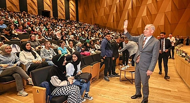 Büyükşehir’le Gençlik Buluşmaları’nda Gri Koç rüzgarı