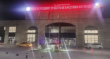 İzmir’de parkta bıçaklı kavga: 17 yaşındaki genç öldü