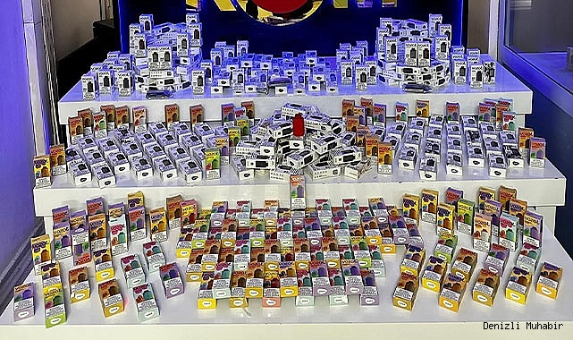 Kaçakçılardan çok sayıda cinsel ilaç çıktı