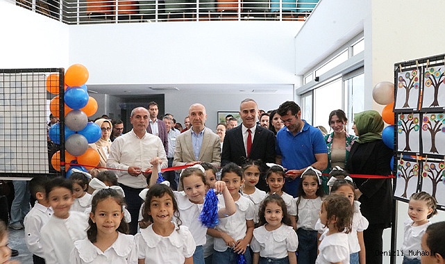 Koca bir sergiyi bir tık’a sığdırdılar