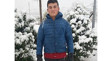 Yüzmek için havuza giren genç hayatını kaybetti