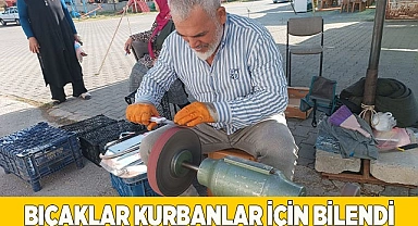 Bıçaklar kurbanlar için bilendi