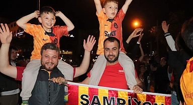 Denizli'de derbi sonrası Galatasaray taraftarları sokağa döküldü