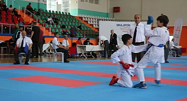 Karate Küçükler Yıldızlar Türkiye Şampiyonası Heyecanı