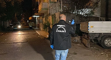 Silahla başından vurulan adam öldü