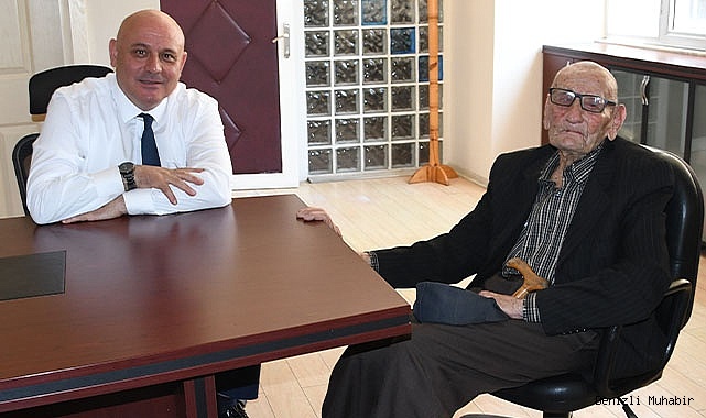 Belediyenin emektar şoförü Tütüncü, Başkan Şevik’i ziyaret etti