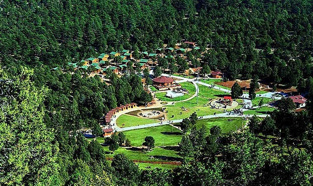 Denizli, Teleferik ve Bağbaşı Yaylası’nda serinliyor