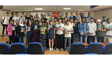 Hasan Kallimci, Paü’lü ğrencilere  Bilgin şehzade adlı kitabını tanıttı