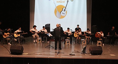 Sarayköy’de kursiyerlerin müzik resitali büyüledi