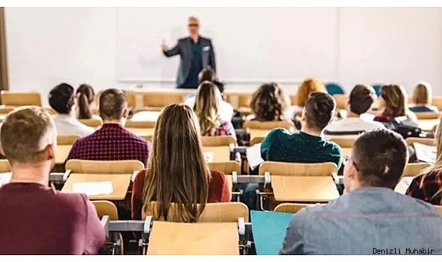 Üniversitelilere af çıktı
