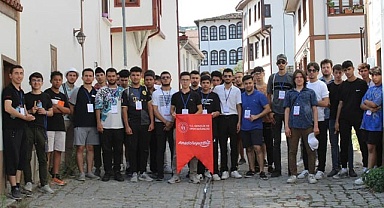 Denizli'den giden öğrenciler Osmaneli'ni gezdi