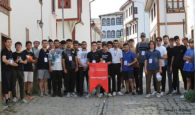 Denizli'den giden öğrenciler Osmaneli'ni gezdi