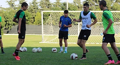 Denizlispor, Uşakspor'la hazırlık maçında karşı karşıya gelecek.