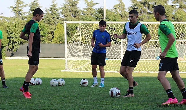 Denizlispor, Uşakspor'la hazırlık maçında karşı karşıya gelecek.