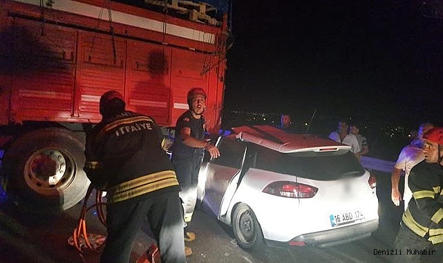 Manisa'da trafik kazası: Baba öldü, eşi ve çocukları yaralandı