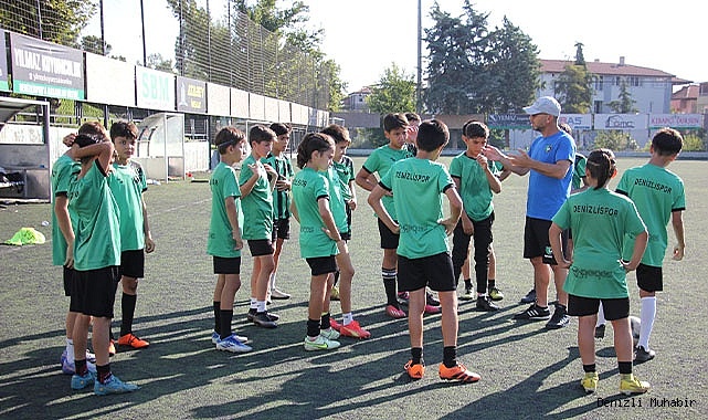 Minik horozlar şampiyonluk için idmanlara ağırlık verdi