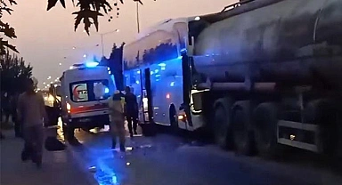 Yolcu otobüsü tankere çarptı: 21 yaralı