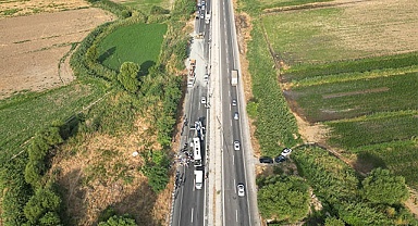 Denizli'de 6 kişinin öldüğü kaza havadan görüntülendi