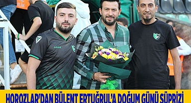 Horozlar'dan Bülent hocaya doğum günü süprizi