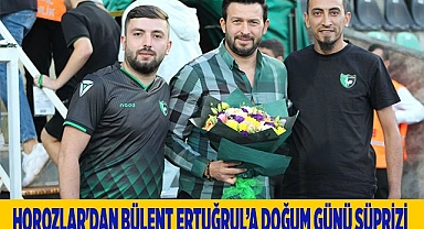 Horozlar'dan Bülent hocaya doğum günü süprizi