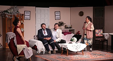 Merkezefendi Kent Tiyatrosu kaldığı yerden devam ediyor