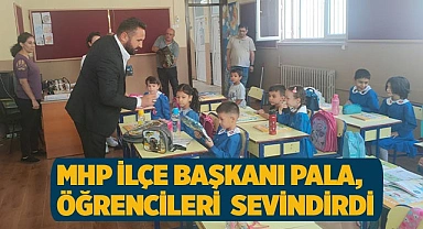 MHP İLÇE BAŞKANI ÖĞRENCİLERİ HEDİYELERLE SEVİNDİRDİ