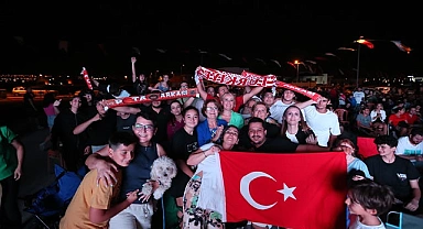 ŞAMPİYONLUK COŞKUSU MERKEZEFENDİ’DE YAŞANDI