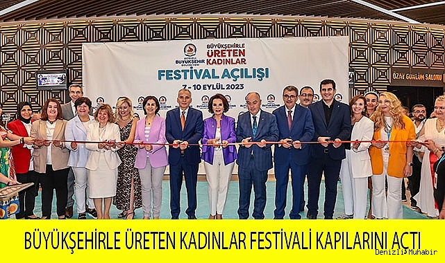 Usta Oyuncu Hülya Koçyiğit festivalin açılış konuğu oldu