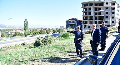 Vali Coşkun, sabıkalı kavşakta incelemelerde bulundu