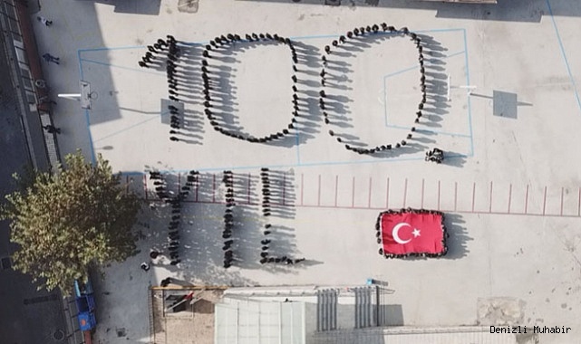 İlkokul öğrencilerinden Cumhuriyetimizin 100. Yılında anlamlı etkinlik