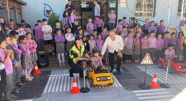 Jandarma ekipleri emniyet kemerinin önemini anlattı