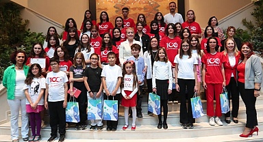 RESİM YARIŞMASINDA DERECEYE GİREN ÖĞRENCİLER ÖDÜLLENDİRİLDİ
