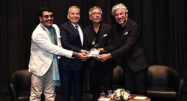 Süheyl-Behzat Uygur kardeşler Denizli’de sevenleriyle bir araya geldi